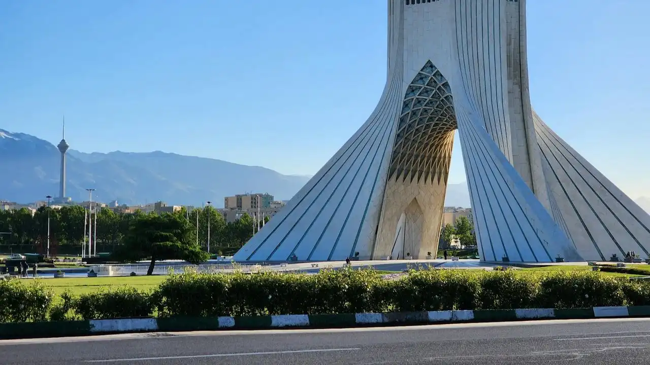 Farsi, Dari, And Tajik Differences Explained